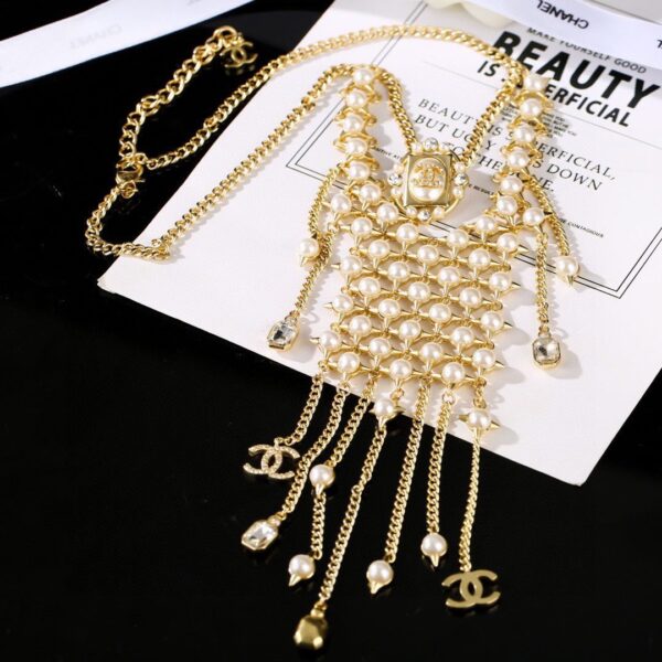 Chanel letter necklace👀Xiaoxiangjia style