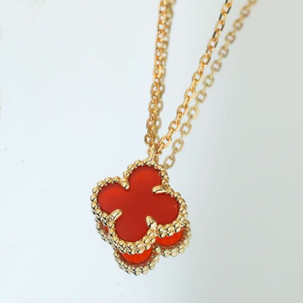 Mini Four-Leaf Clover Red Jadeite Single Flower Necklace