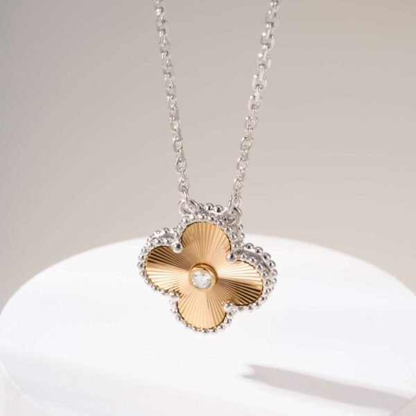 Rose gold flower-shaped necklace