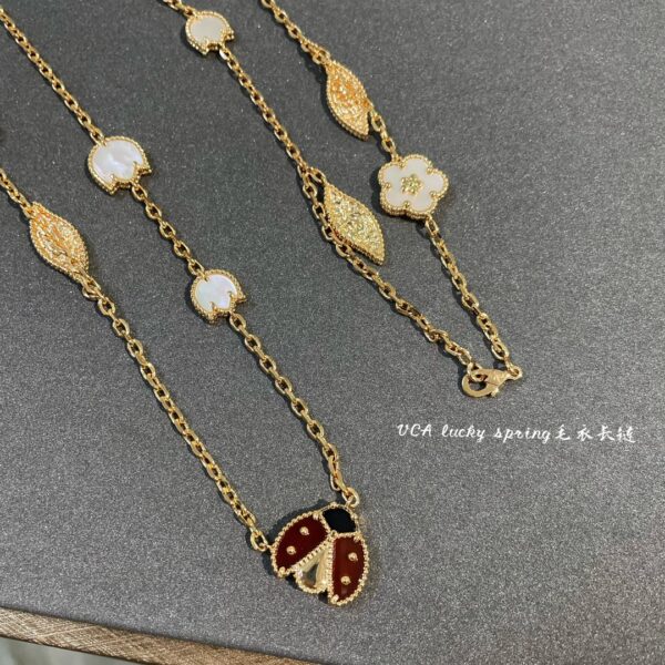 Lucky Spring Series 15 Flower Necklace