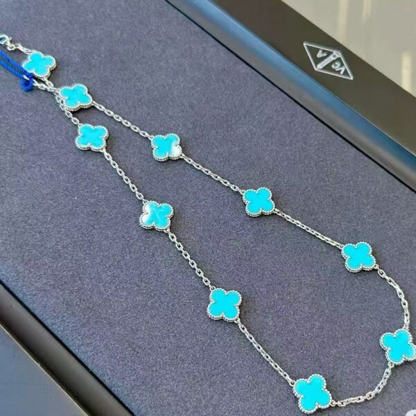 10 Flower Necklace
